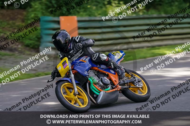 cadwell no limits trackday;cadwell park;cadwell park photographs;cadwell trackday photographs;enduro digital images;event digital images;eventdigitalimages;no limits trackdays;peter wileman photography;racing digital images;trackday digital images;trackday photos